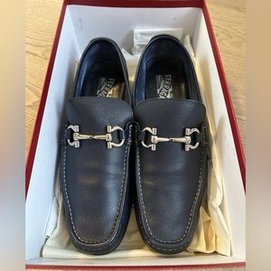 SALVATORE FERRAGAMO 'Giordano' Blue Marin pebble  Leather Loafers Size US 9